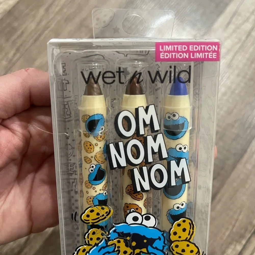 Wet n wild NEW Sesame Street Cookie Monster 3 piece multi stick set lipstick eye